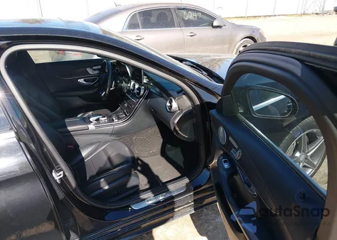 2015 Mercedes-Benz C 300 Sport 4Matic из США, поврежденный, VIN 55SWF4KBXFU014429